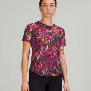 Lululemon High Neck Running and Training T-Shirt womens size 6